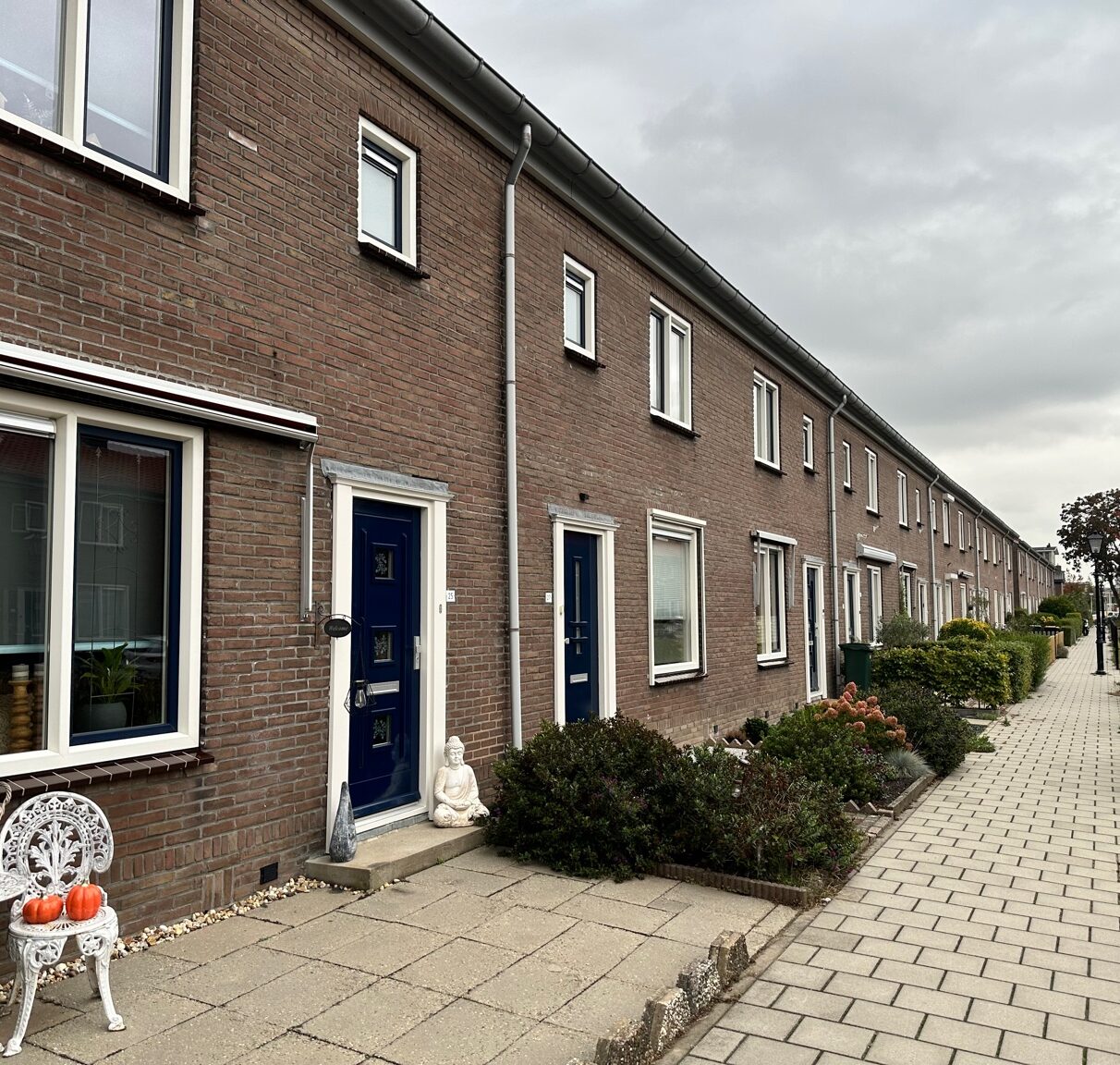 97EAEBF2-376D-42C5-AC49-80BF427EA3DE