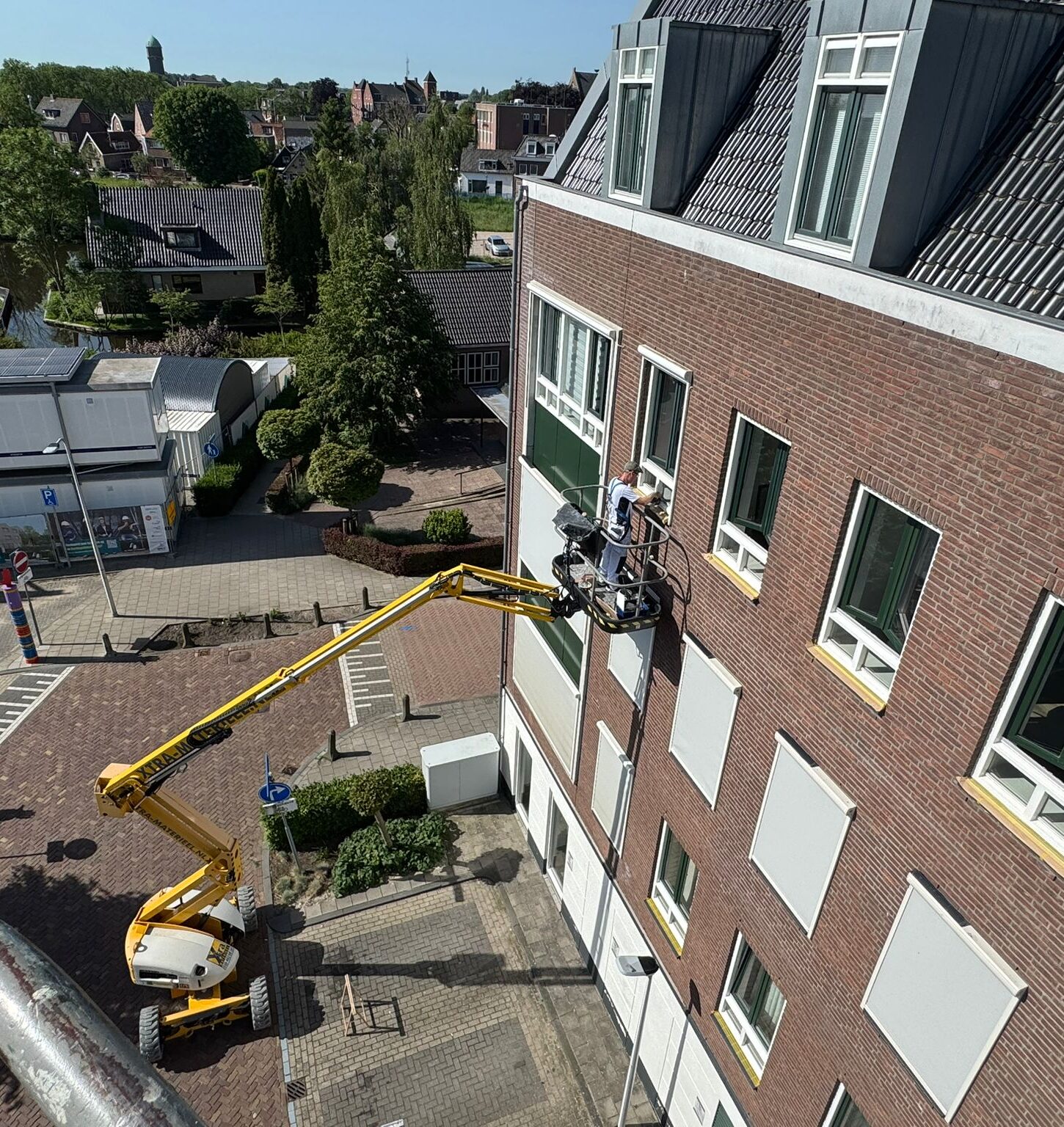 schilderwerk-appartementencomplex-hoogwerker
